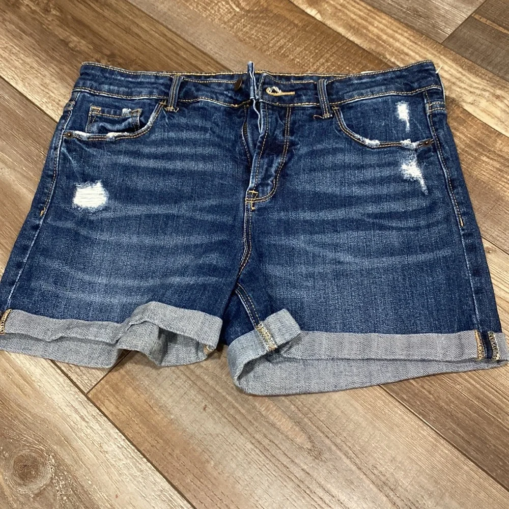 Old Navy High Rise Shorts - Picture 1 of 3